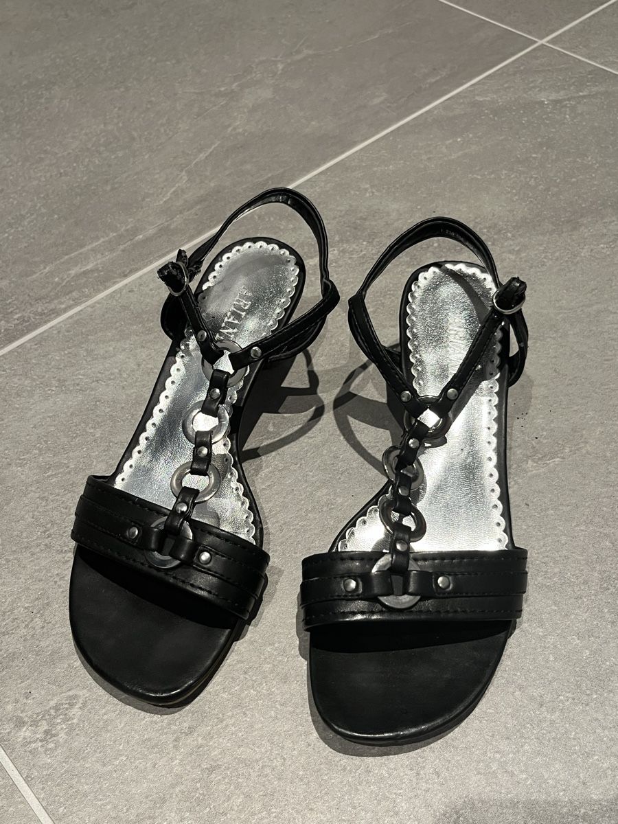 Scarpe da donna: Schuhe – Usato da Fraubrunnen venduto da amm_7kp6