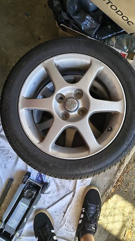 Toyota Pneumatici & Ruote complete: Yaris Ts Sommerräder – Usato da Oberentfelden venduto da ben_m6gp