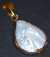 Anhänger L-9622 – Natürliche Süßwasser Perle Barockperle