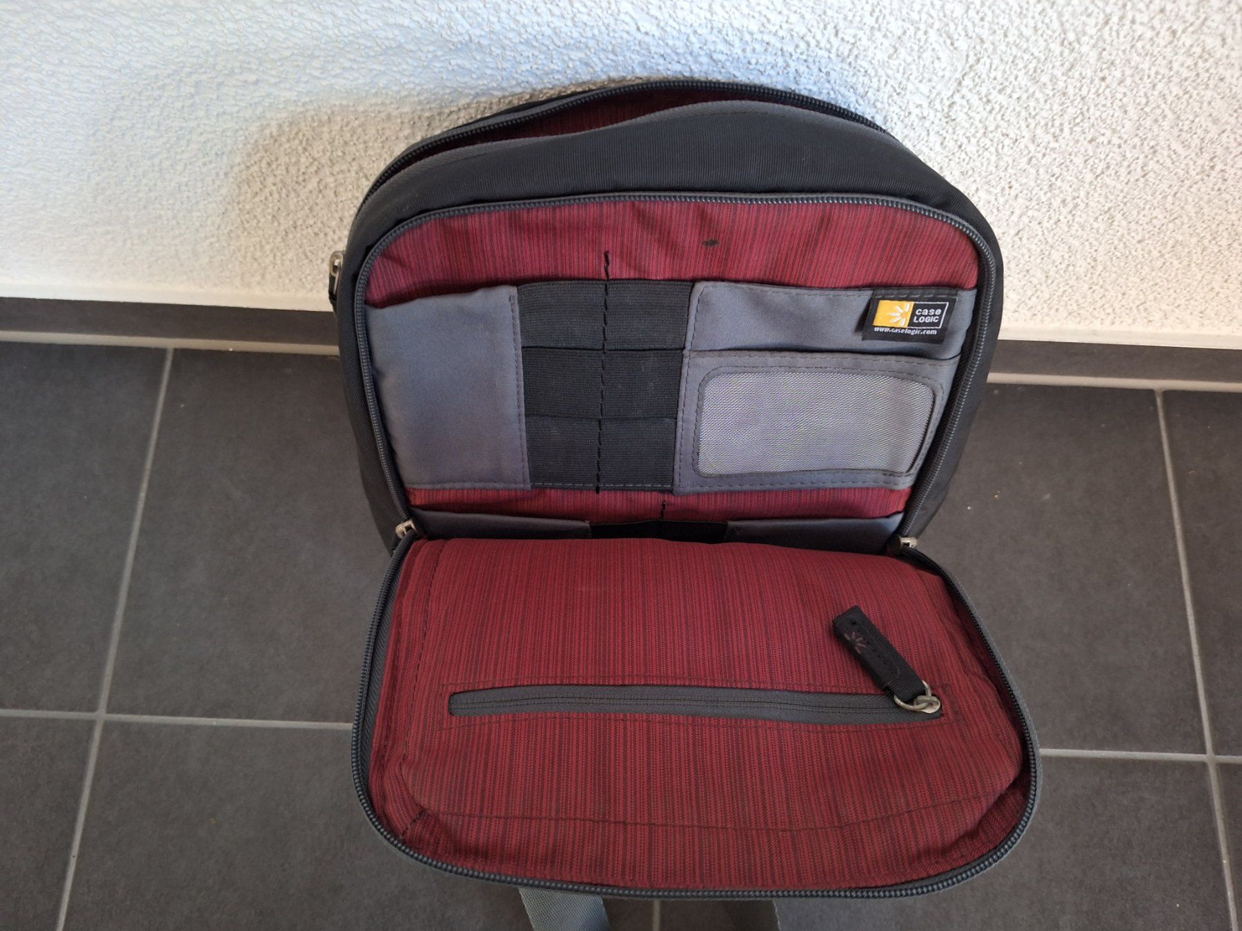 Taschen: Stofftasche iPad, Laptop & Tablets Case Logic – Neu (gemäss Beschreibung) aus Muri b. Bern von smt_hqn7 4