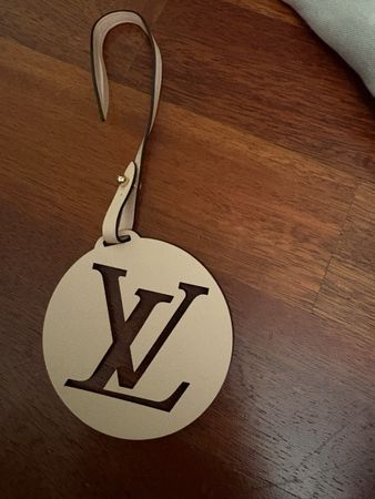 Louis Vuitton. Schlüssel Taschensnhänger