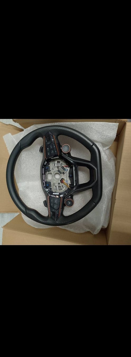 Tutti pezzi di ricambio auto: Lenkrad in einwandfreiem Zustand – Nuovo (secondo la descrizione) da Zürich venduto da dev_5brj 1