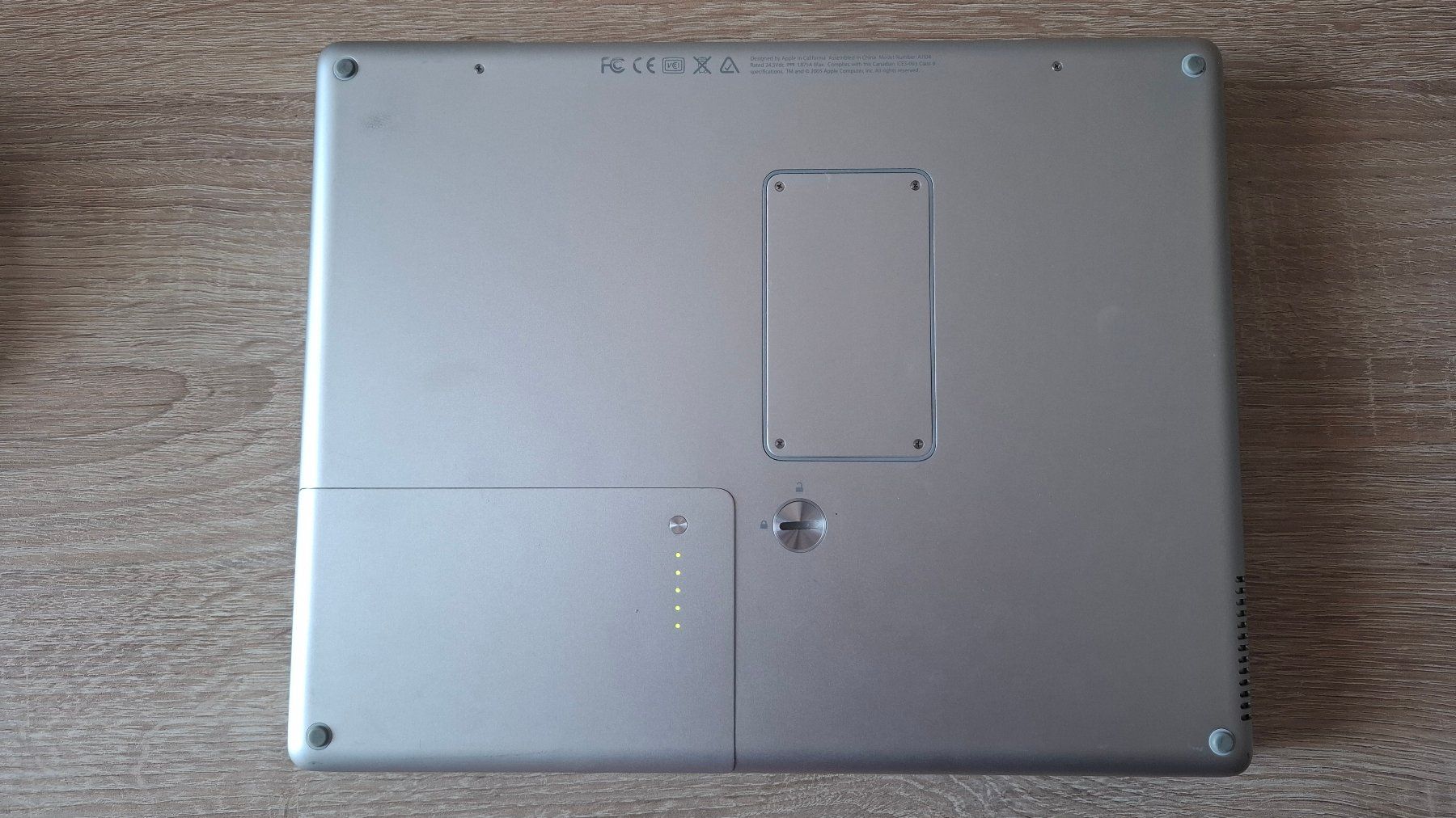 Apple Notebook: Apple PowerBook G4 A1104 – Usato da Lützelflüh-Goldb venduto da Noir7.pk 4