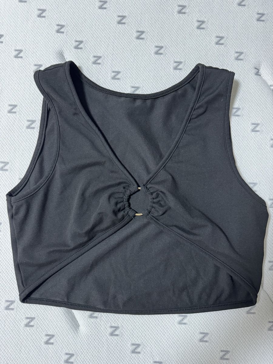 Shein Tops: Shein top size M – Neu und originalverpackt aus Luzern von fiona.1013