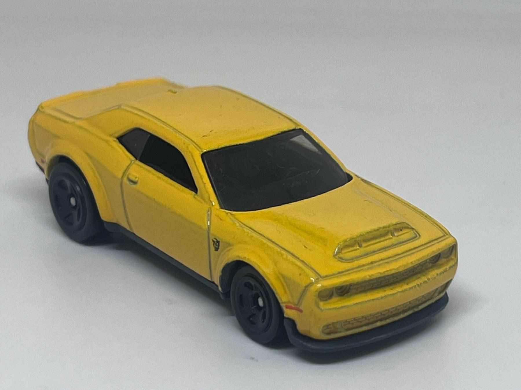 Hot Wheels Modellini d'auto: Hot Wheels '18 Dodge Challenger SRT Demon #41 – Usato da Wildegg venduto da LaaBoutique