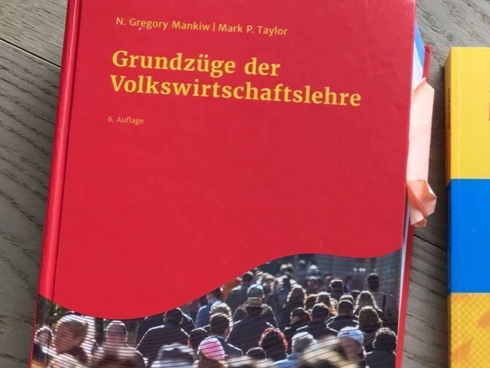Libri: Grundzüge der Volkswirtschaftslehre – Nuovo (secondo la descrizione) da Dottikon venduto da 6571 2