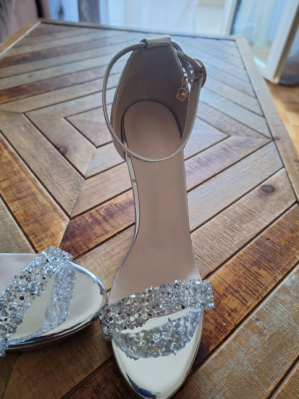 Scarpe da donna: chaussures – Nuovo (secondo la descrizione) da Fribourg venduto da car_6vvs 2