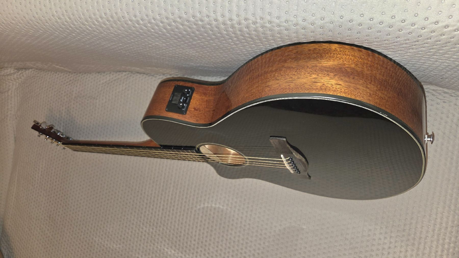 Ibanez Musikinstrumente: Guitare Ibanez – Neu (gemäss Beschreibung) aus Penthalaz von EvandroLuz 5
