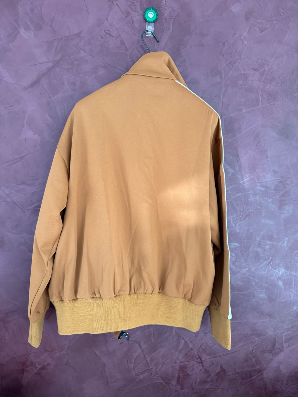 Completi: Bally Jogging Anzug Gr 42 – Nuovo e nell'imballaggio originale da Volketswil venduto da praxis12 6