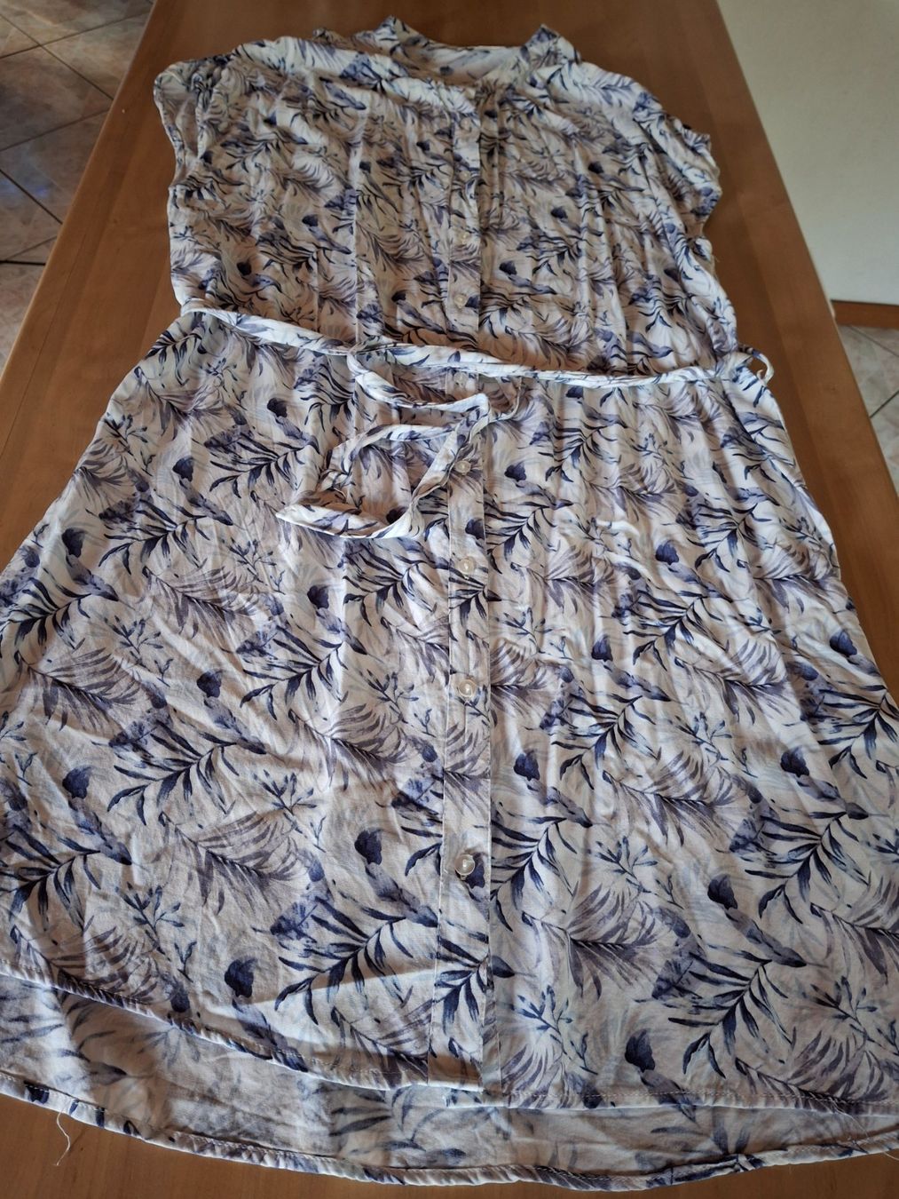 Vestiti: Robe taille L marque Chicorée – Usato da Villiers venduto da san_jn5w 2