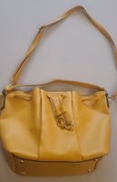 Geräumige Umhänge Tasche in Senfgelb Mode Style Accessoires