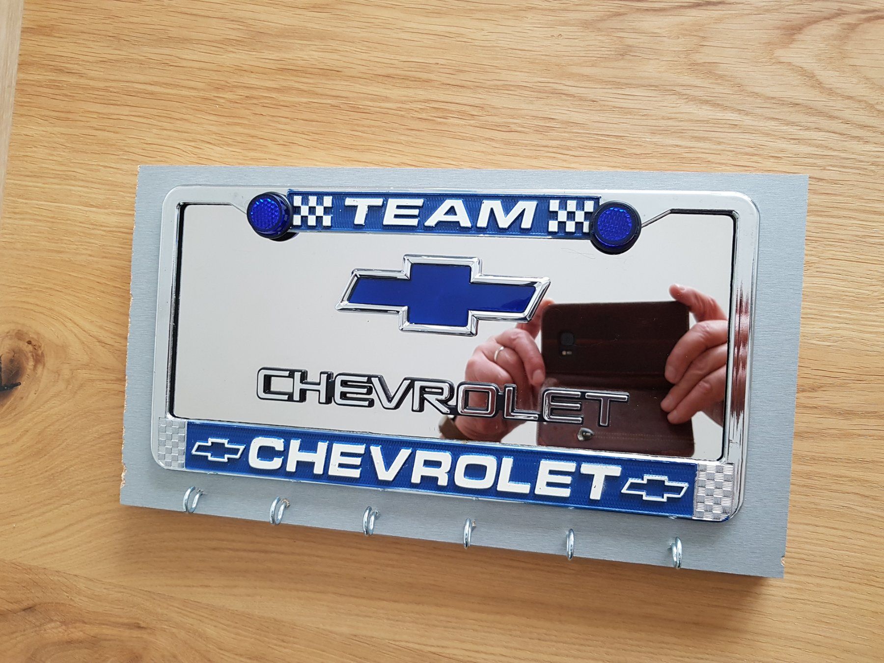 Chevrolet Insegne: Chevrolet Schlüsselbrett – Nuovo (secondo la descrizione) da Wetzikon ZH venduto da 65corsa 4