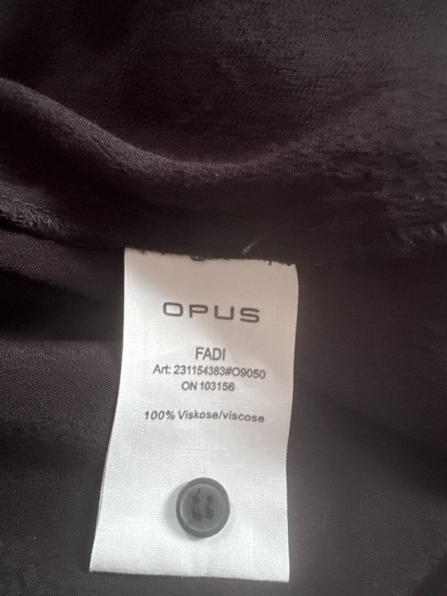 Opus Tuniken: Tunika Opus, 42/44 schwarz – Gebraucht aus Gümligen von morticiaaddams 3