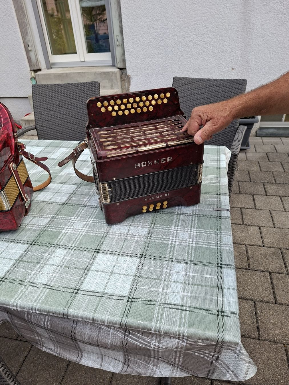 Hohner Strumenti musicali: 2 Akkordeon Hohner – Usato da Bütschwil venduto da maelli. 4