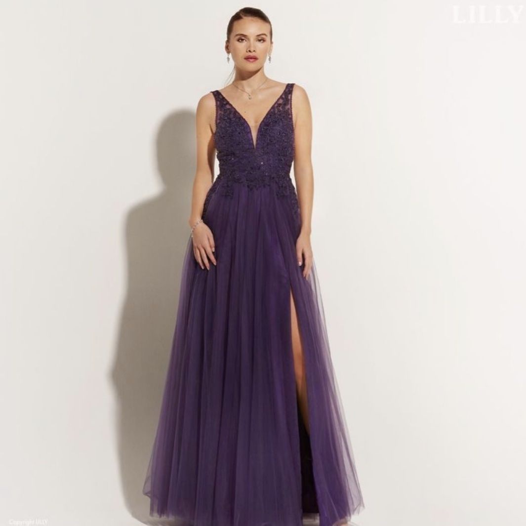 Vestiti: Festliches Ballkleid lila – Nuovo (secondo la descrizione) da Naters venduto da yvi21