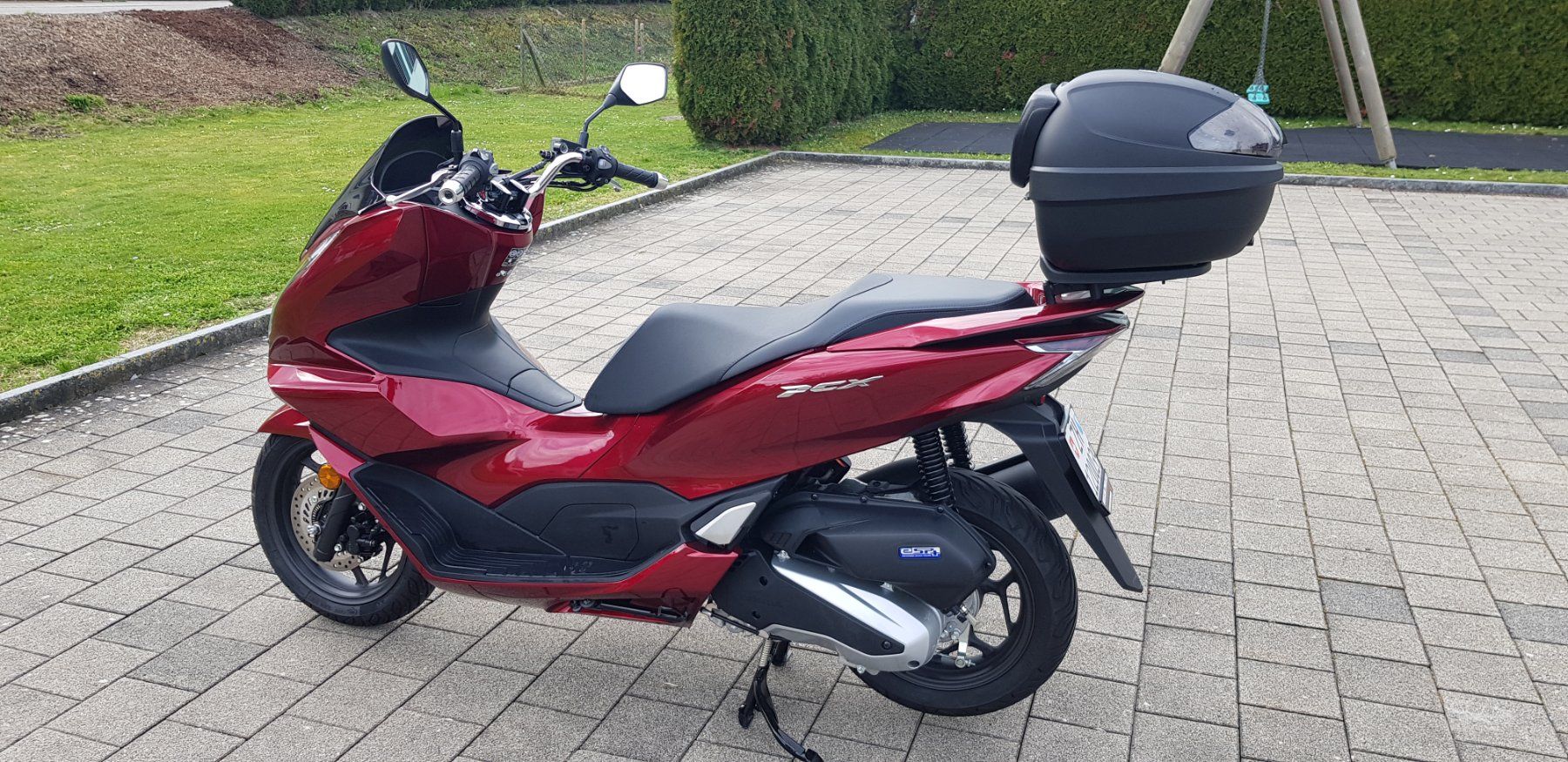 Scooters: Honda PCX 125 Roller – Gebraucht aus Thalheim von  1