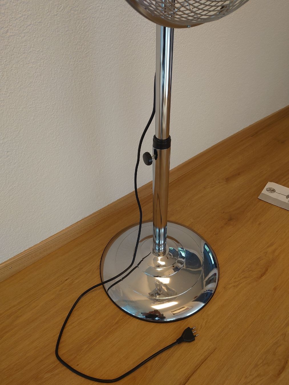 Ventilatoren: Standventilator Chrome 40cm, 3 Stufen, Schwenkfunktion. – Gebraucht aus Zürich von Almohammed 4