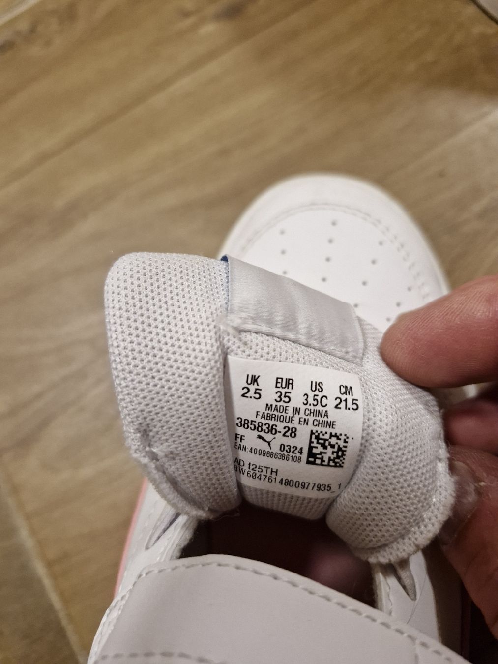 Puma Schuhe für Mädchen: Baskets blanches PUMA, taille 35 – Gebraucht aus Les Rasses von Alpagavaudois 2