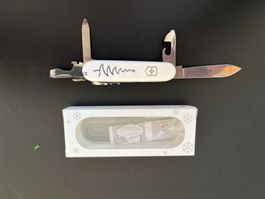 Victorinox White Christmas Sportsman 2018