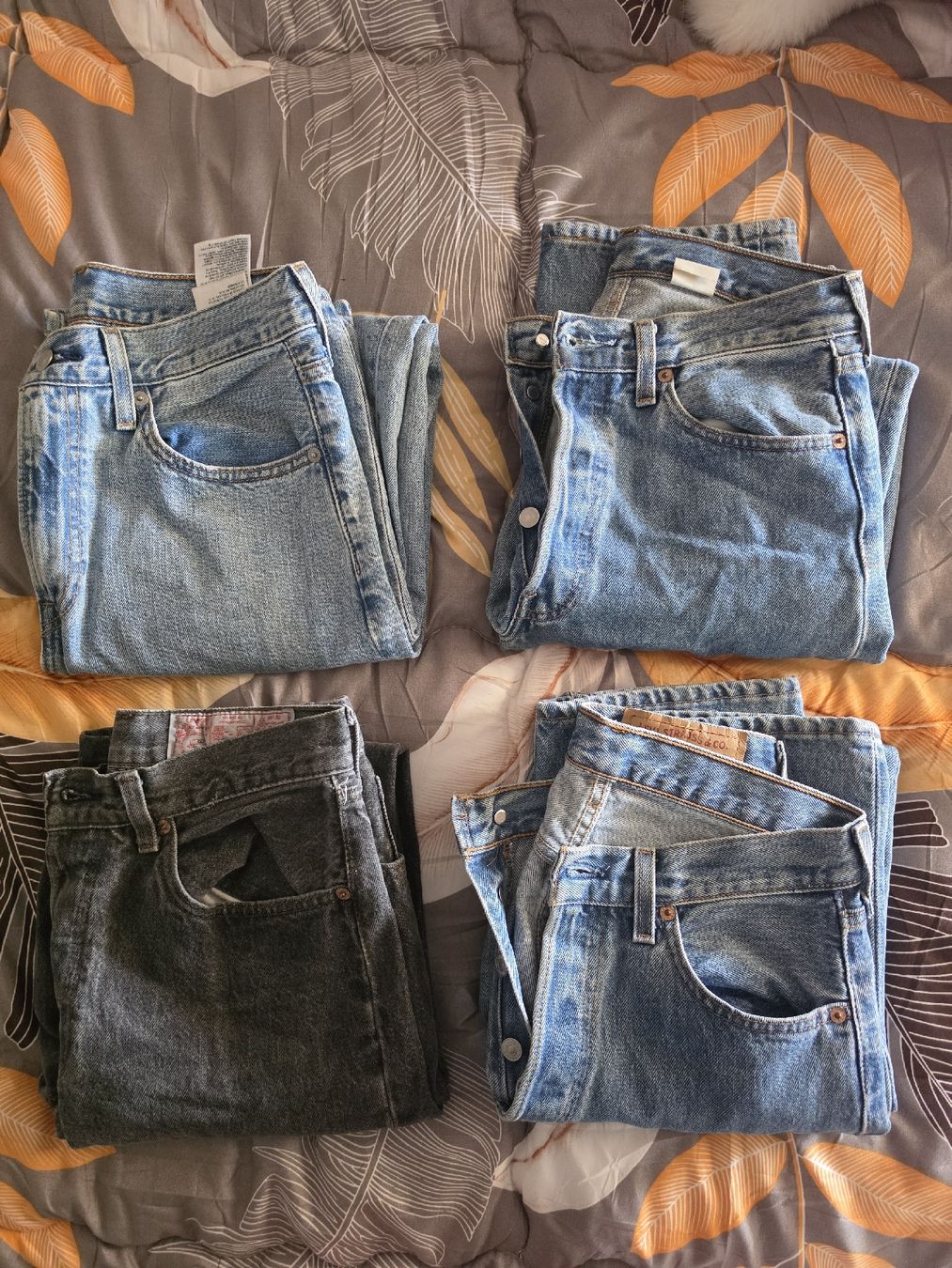 Levi's Jeans: lot de jeans Levi's  – Usato da Begnins venduto da dia_m6l2