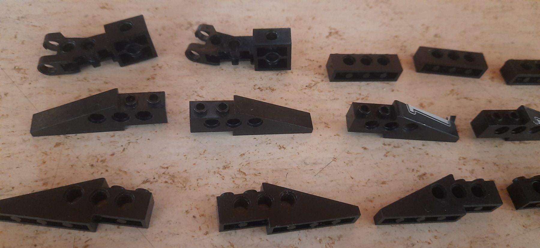 Giocattoli: Lego Technik 44 schwarze Lochbalken – Usato da Malters venduto da Maren400 1