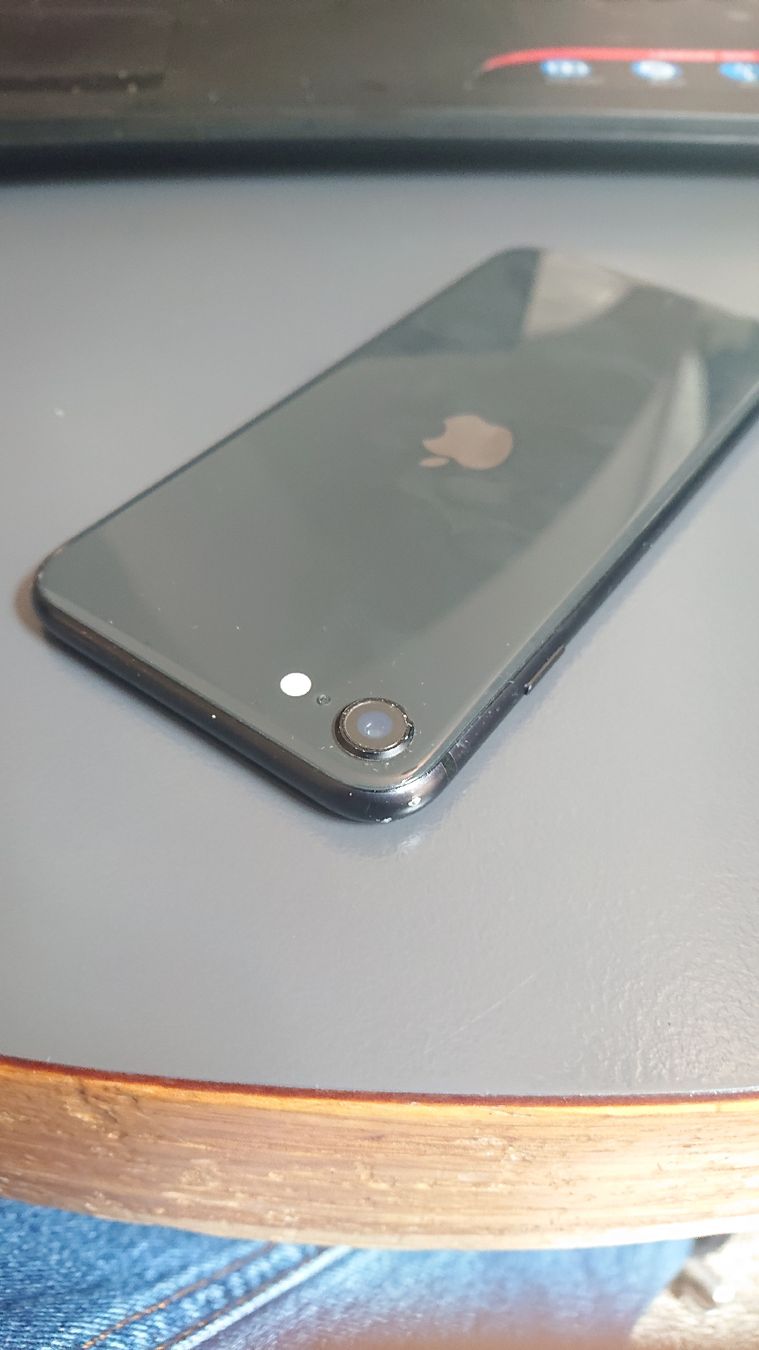 Apple Handys / Smartphones: Apple iPhone SE 2 64gb – Gebraucht aus Flawil von rcnkr 6