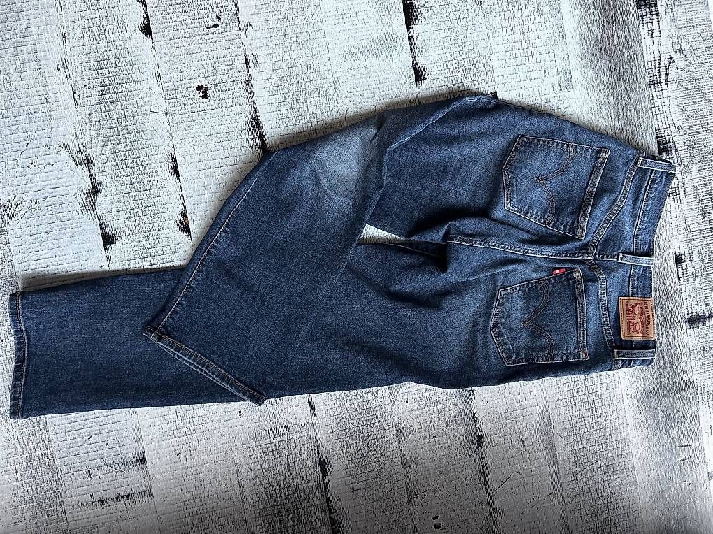 Levi's Jeans: levis ribcage unkle 27/29 – Nuovo (secondo la descrizione) da flims dorf venduto da schmetterling61281