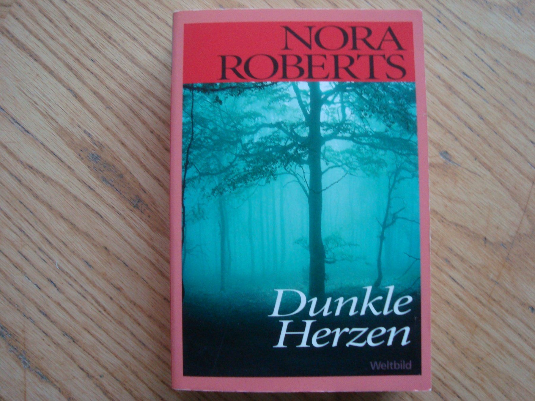 Libri: Nora Roberts (3 Bücher) – Usato da Aesch LU venduto da wysshan 3