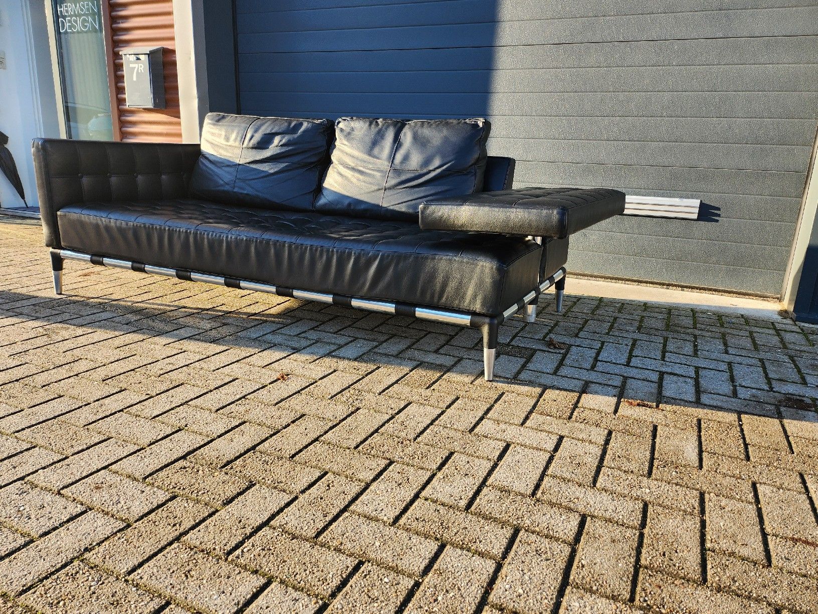 Cassina Divani: Cassina - Prive sofa by Philippe Starck – Usato da Gelderland venduto da HermsenDesign 3