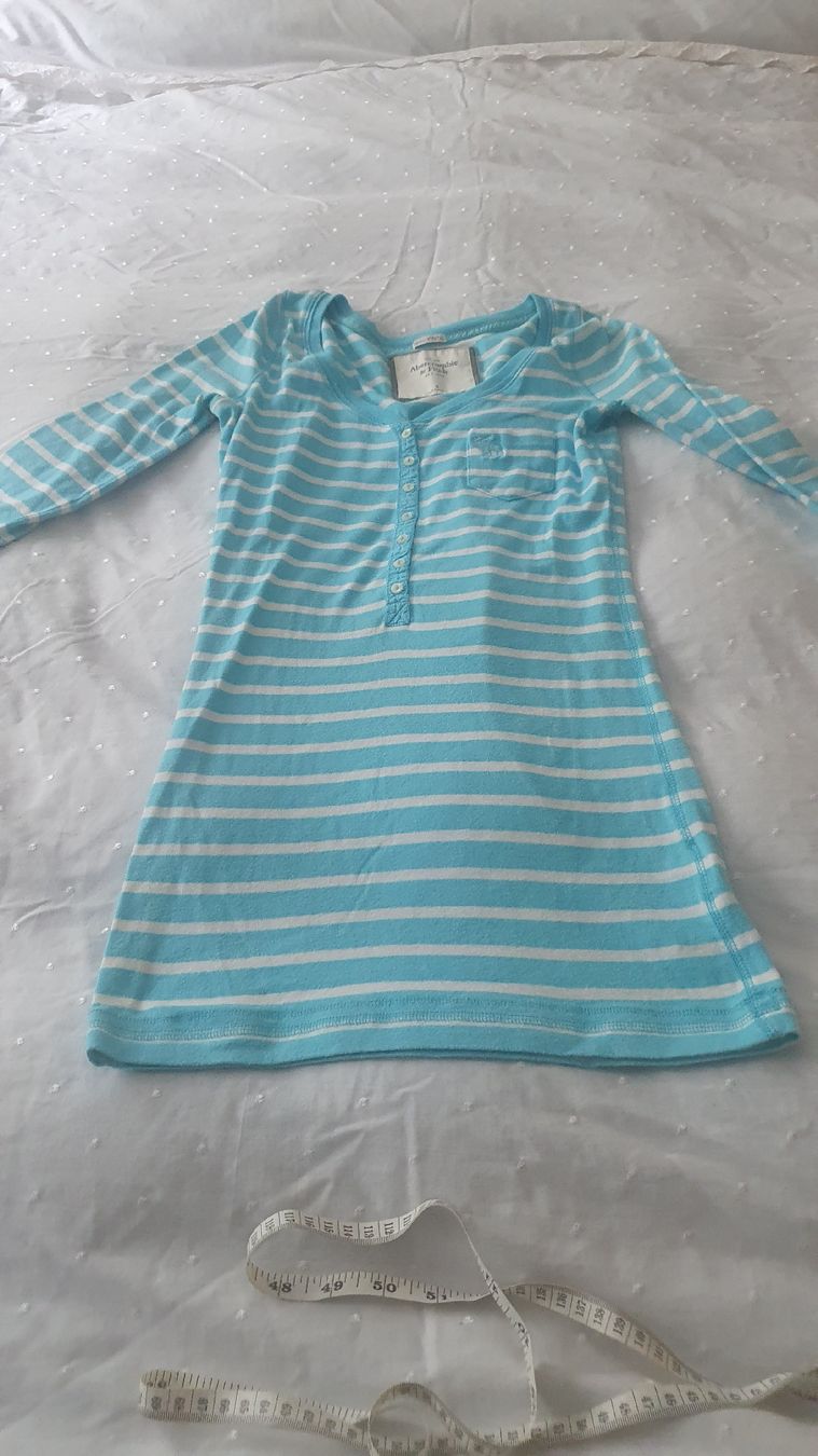 Blusen, T-Shirts & Tops: 2 Tops Abercombie Gr S & M – Gebraucht aus Pfaffhausen von mai2002 2