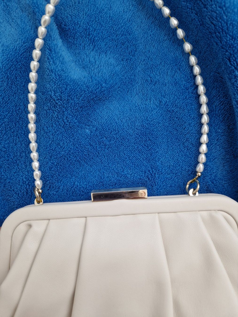 Zara Borse da donna: Zara Elegante Abendtasche mit Perlenkette Lederoptik – Usato da Erlinsbach SO venduto da ULIKH 5