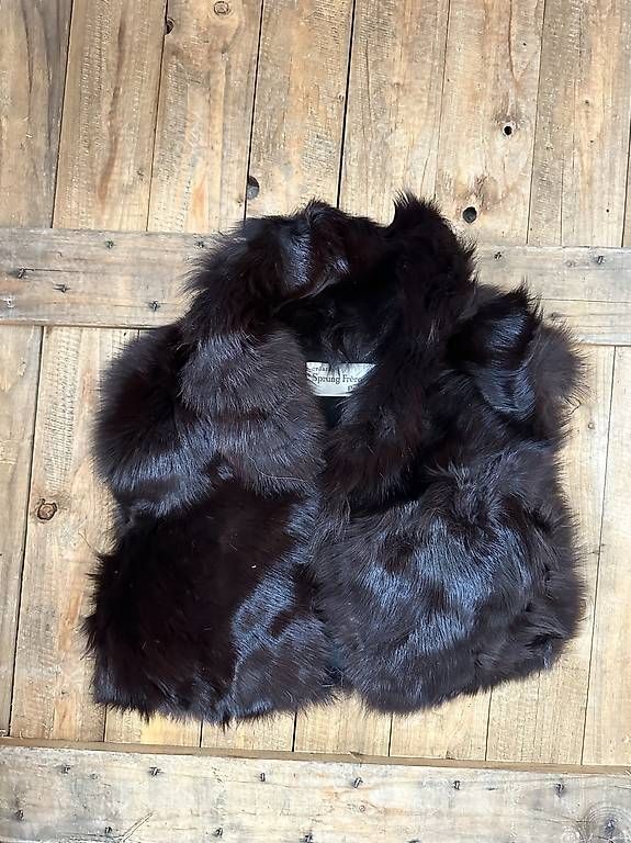 Giacche: Lot de fourrure vintage YSL – Usato da Suen (St-Martin) venduto da kim_5vjt 2