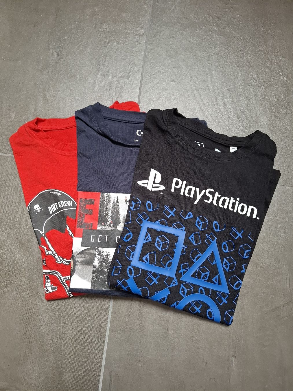 C&A Camicie, T-shirt & Polo: Langarmshirts "Neu" Gr. 146 – Nuovo (secondo la descrizione) da Nänikon venduto da Graceful