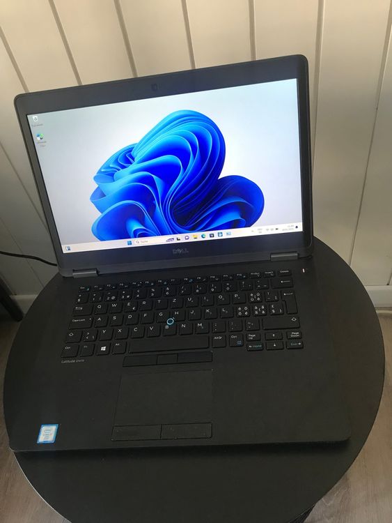 Dell Ultrabook i7, 16 GB Ram, 256 GB SSD, Win 11, Office 1