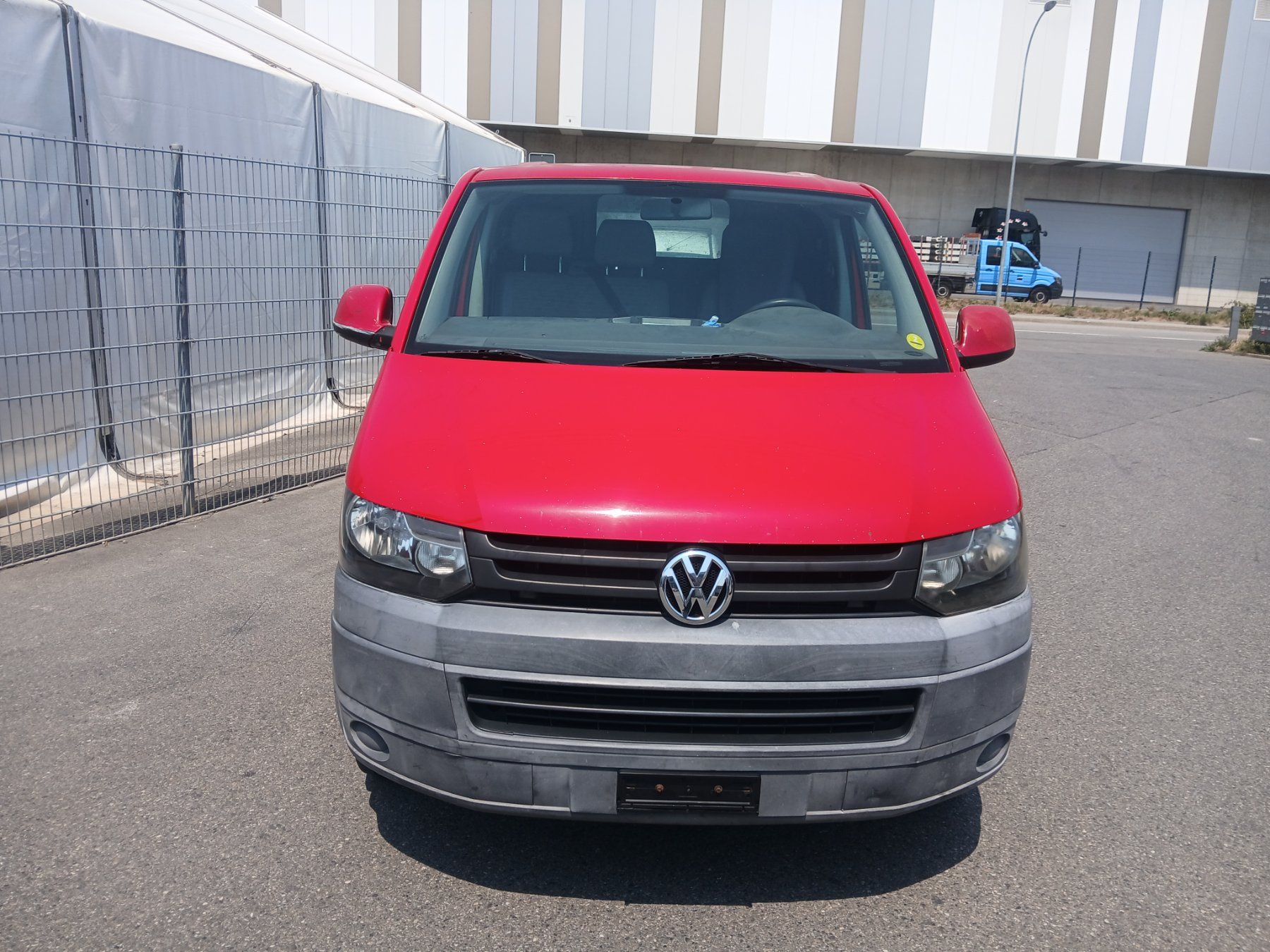 VW Veicoli commerciali: Volkswagen Transporter t5  expertiser 30.07.2026 – Usato da Satigny venduto da tin_9y9v