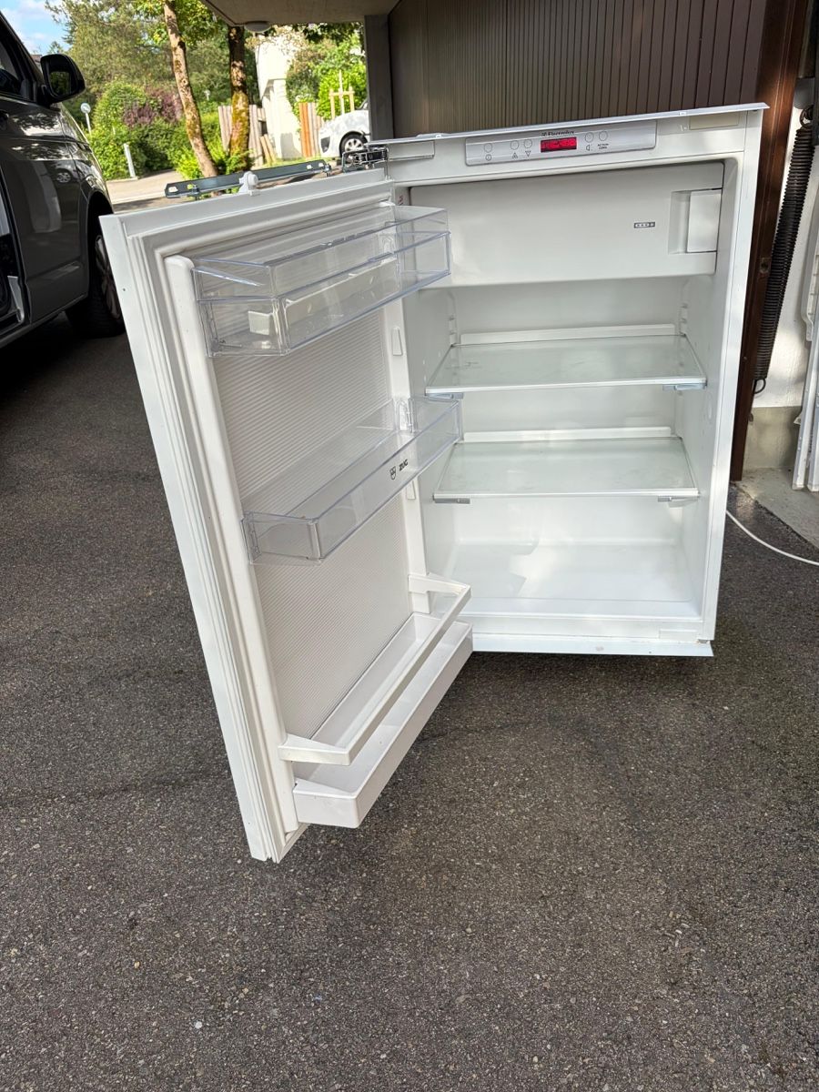 Frigoriferi: Electrolux Einbaukühlschrank IK 155 12 LI – Nuovo (secondo la descrizione) da Effretikon venduto da MilosS