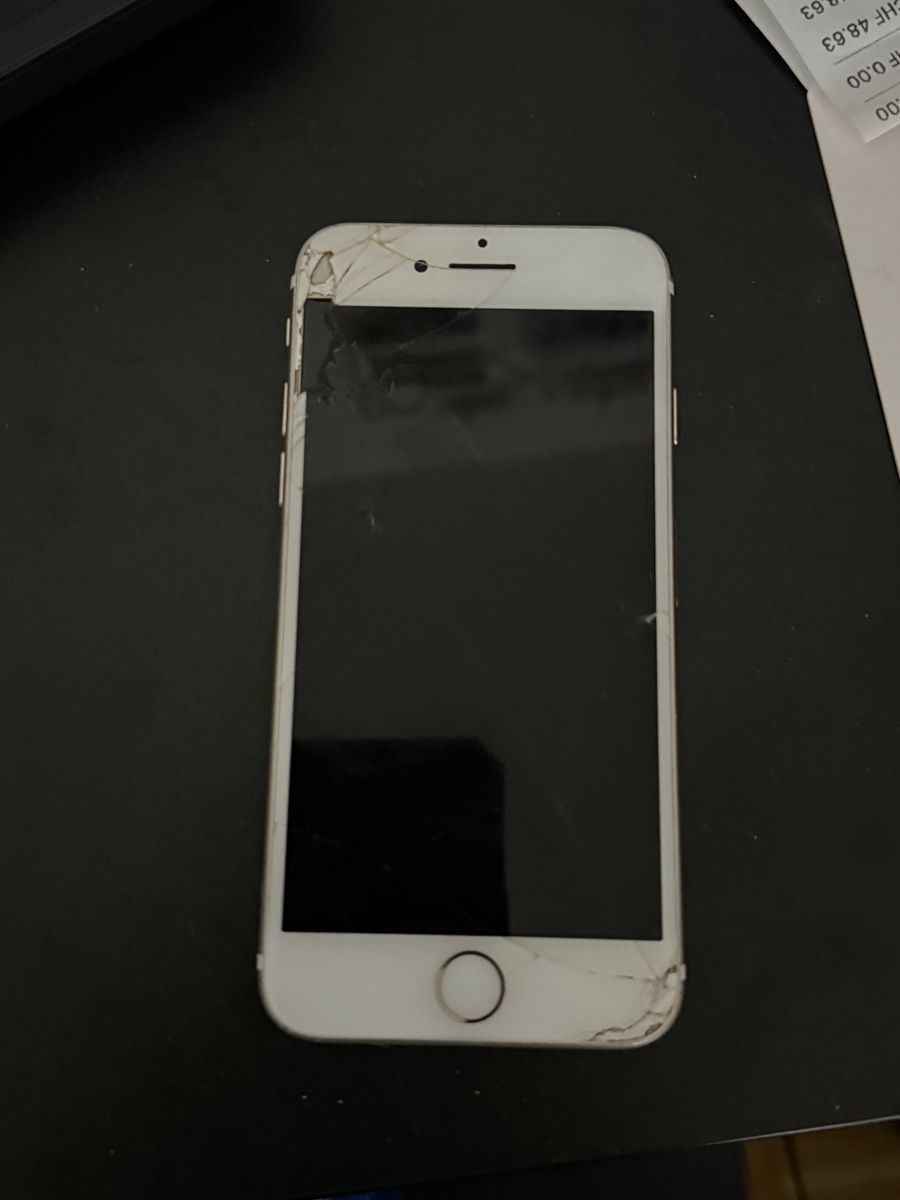 Apple Telefoni cellulari / Smartphones: iPhone 7 Gold - Defekt, für Bastler oder Ersatzteile! – Difettoso da fahrwangen venduto da Omar92 2