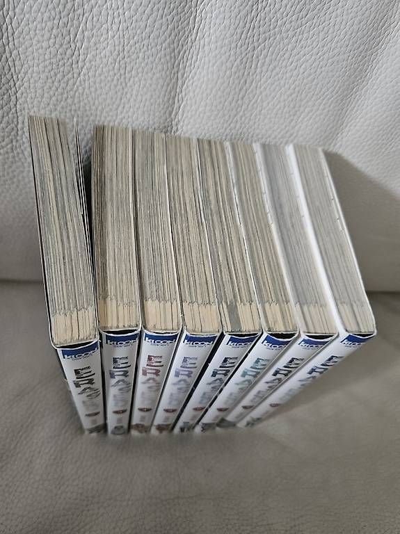 Fumetti: Erased 8 tomes – Usato da Les Acacias venduto da minnie6 1