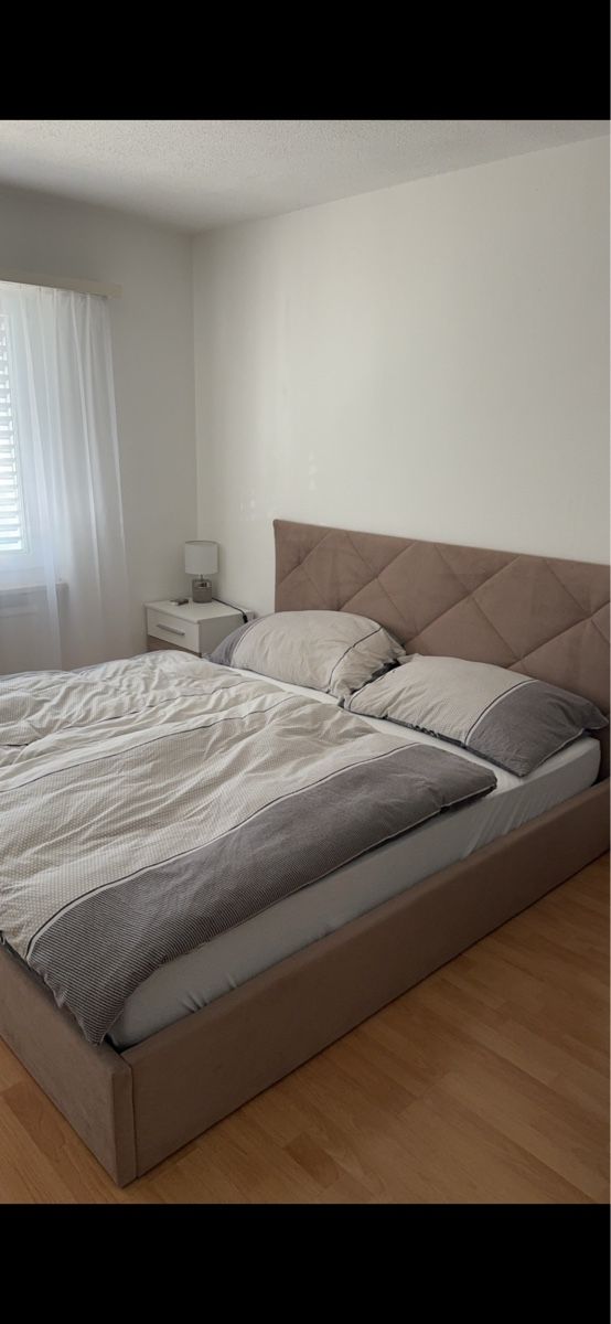 Lits: Bett mit Bettkasten – D'occasion à St. Gallen par KikiSam