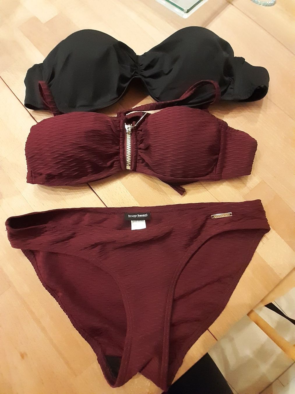 Bruno Banani Badekleider & Bikinis: Bruno Banani Bikini Set Gr. 36, Bordeaux Rot – Gebraucht aus Rothenthurm von Meitli18