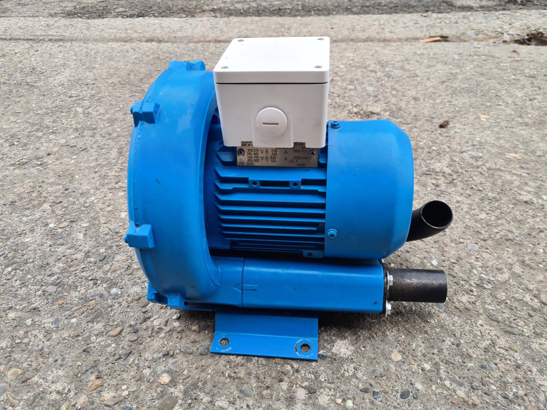 Siemens  Motori: Querstromverdichter  230/380 Volt – Usato da salmsach venduto da gsel