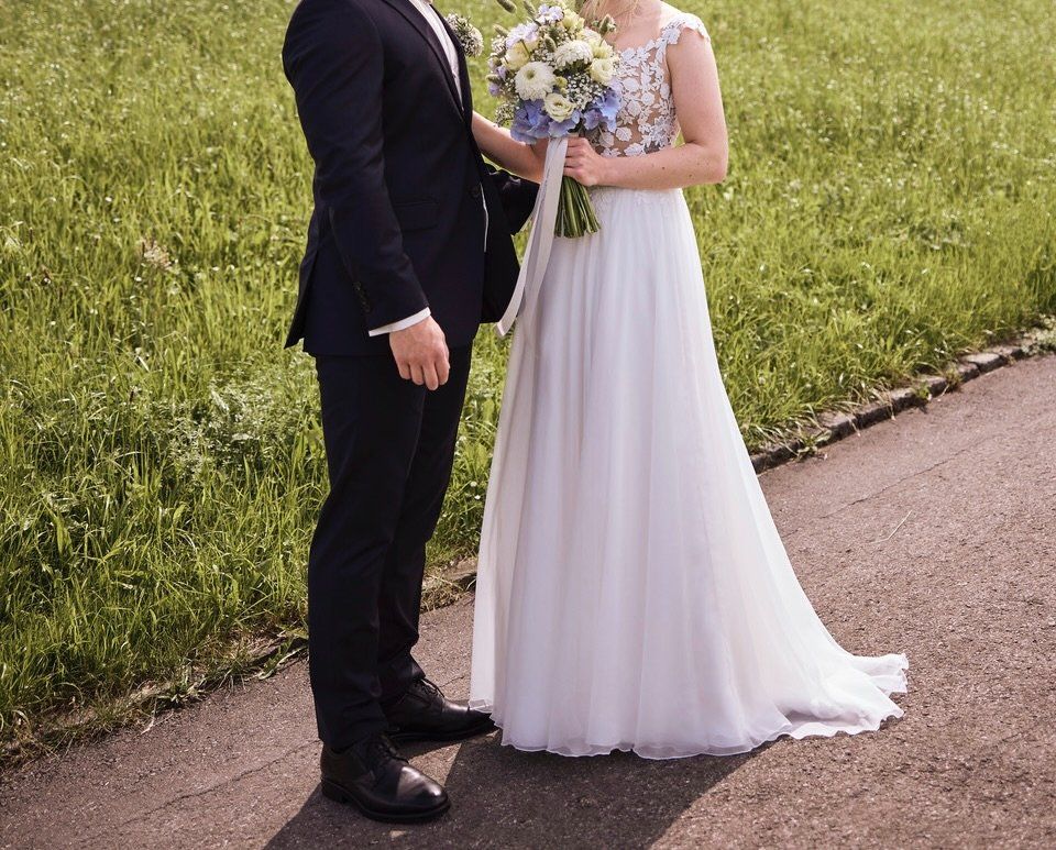 Robes: Secondhand Brautkleid Sabe "Guido", Grösse 38-40 – D'occasion à Brunnen par Herzig-Brautmode 4