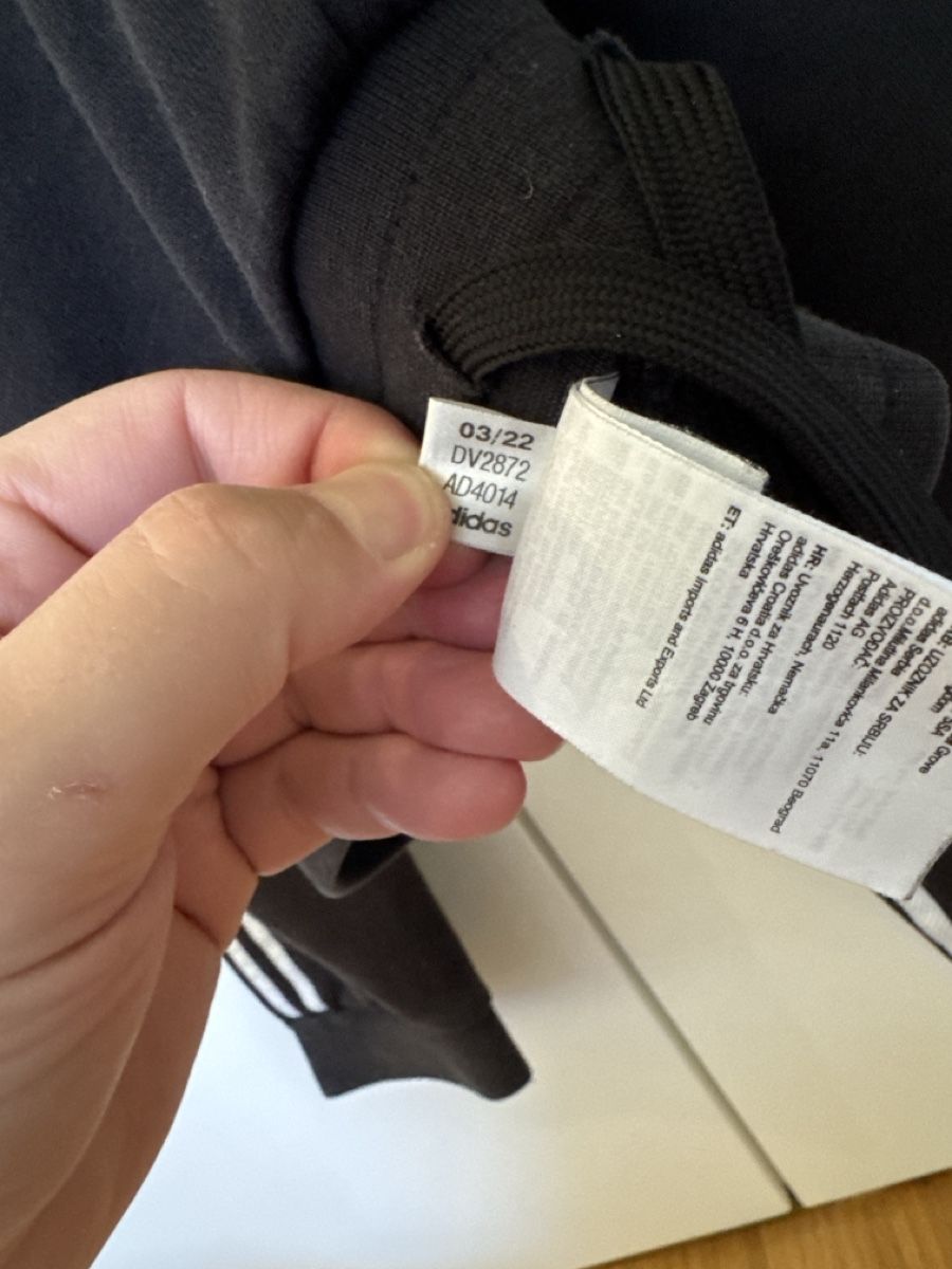 Adidas Pantaloni: Adidas  – Usato da Menzingen venduto da Dali2504 3