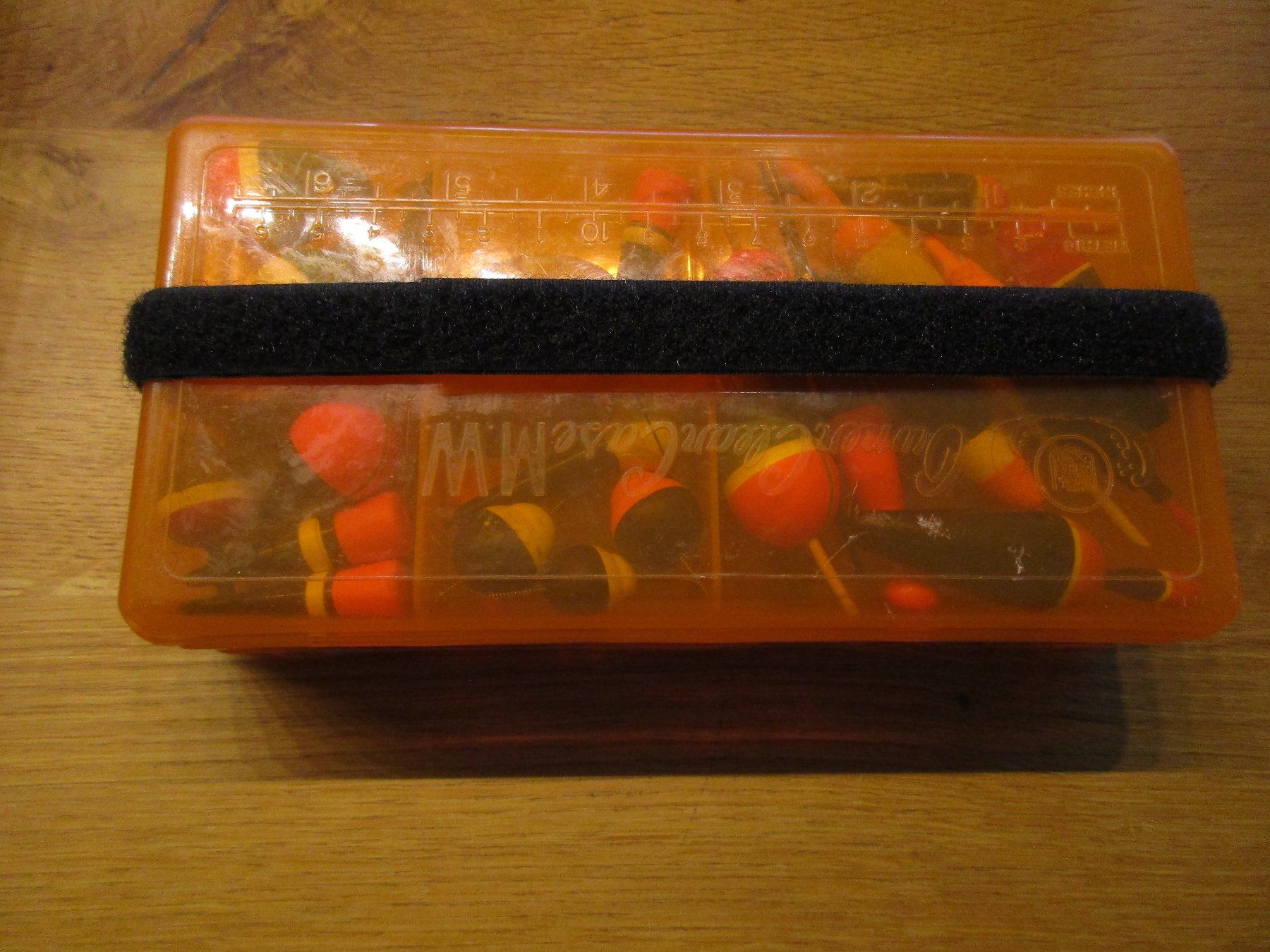 Appâts: Fischer Box mit 36 Zapfen – D'occasion à Niederwil AG par Cembalo