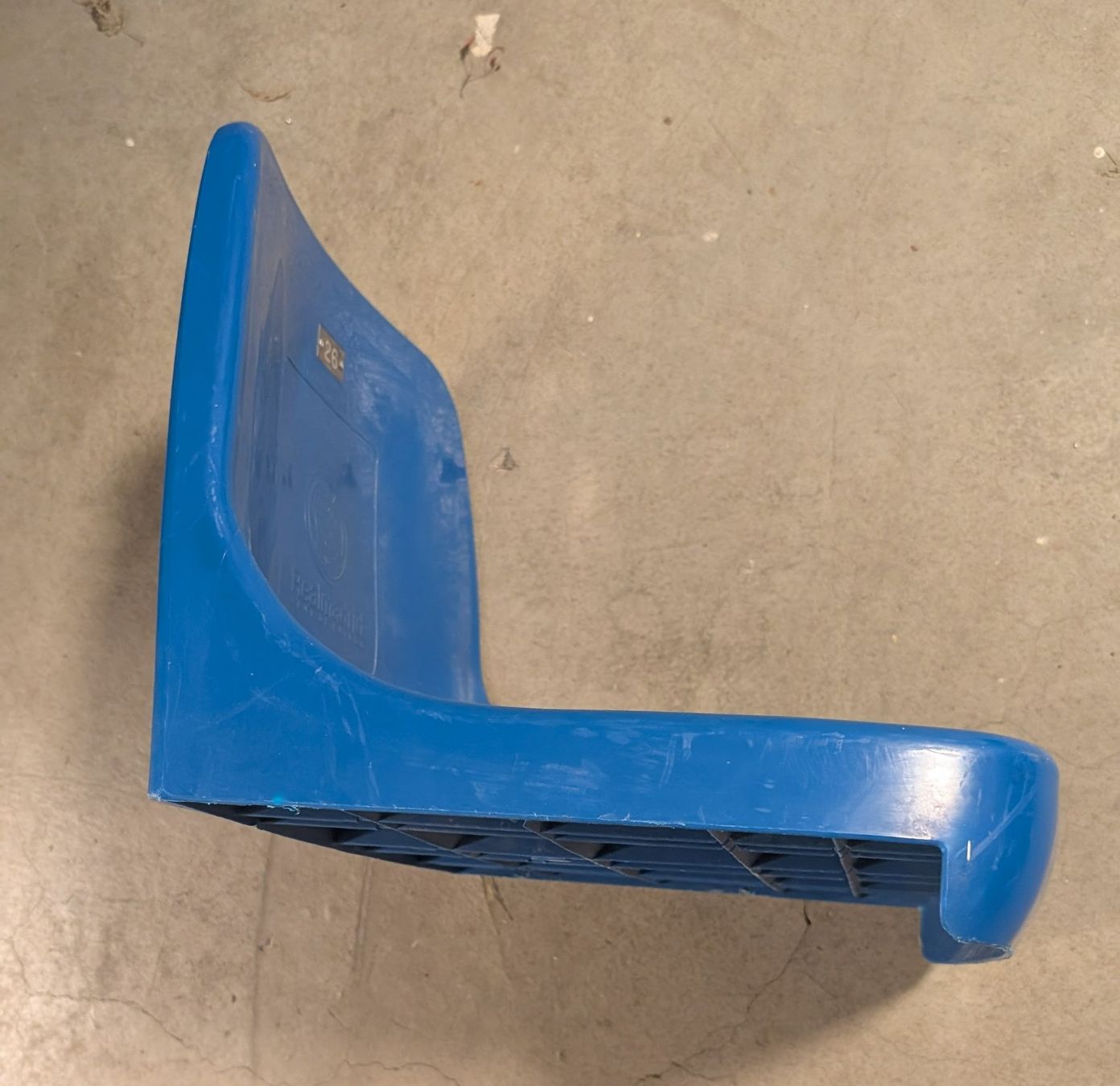 Chaises: Original Stadionsitz Real Madrid – D'occasion à Bottmingen par onyx5 5