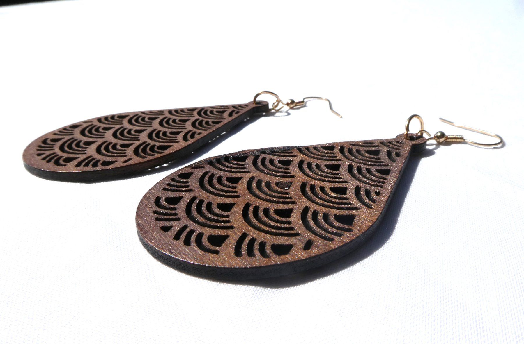 Orecchini pendenti & Orecchini a lobo: Grosse Ohrhänger aus Holz, Modeschmuck; neuwertig – Nuovo (secondo la descrizione) da Gattikon venduto da kaandooh 1