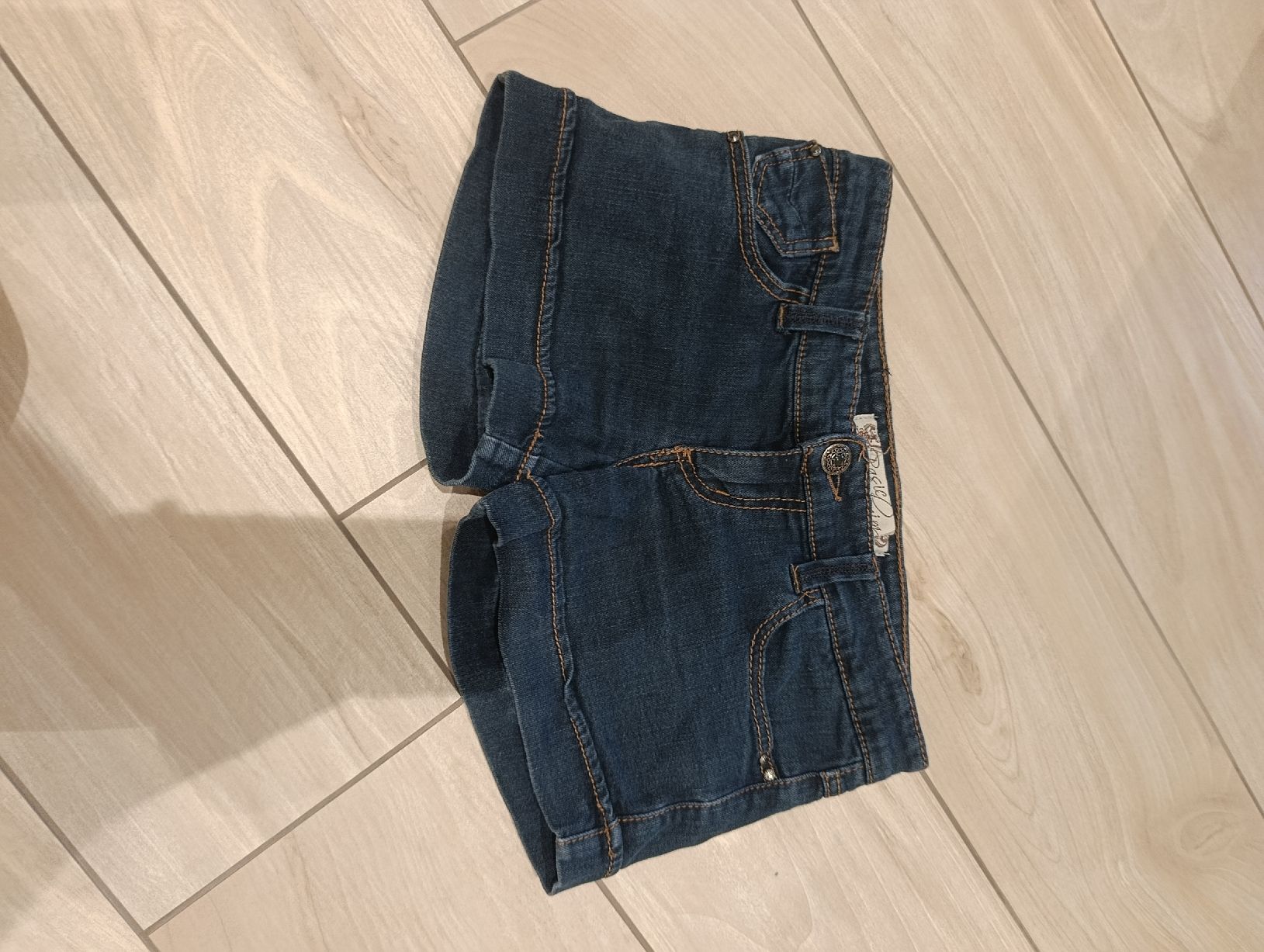 Jeans: Kurze Jeans Hosen in Gr. 36 – Usato da Dietikon venduto da iksan 1