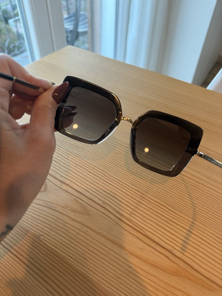 Dolce & Gabbana Occhiali & Lenti: Occhiali da sole Dolce & Gabbana – Usato da Cademario venduto da mary_g 2