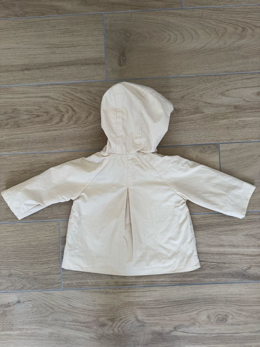 Zara Giacche & Cappotti: Zara Parka à boutons et capuche imperméable taille 86 – Usato da Saillon venduto da alico 1