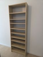 Regal mit 9 Tablaren
